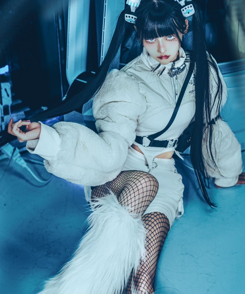 戦闘式ファーダウン》WHITE | HIDOLATRAL THEODOL