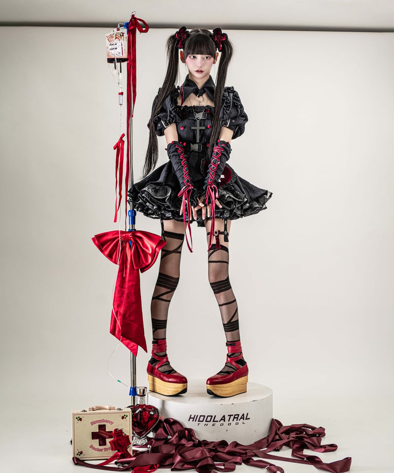 HIDOLATRAL THEODOLセット 退廃ガーゼナースセットアップ》BLACK | HIDOLATRAL THEODOL