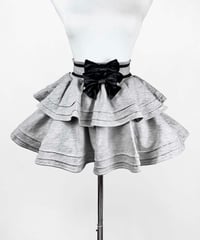 リボンガーターデニムスカート》STRIPE | HIDOLATRAL THEODOL