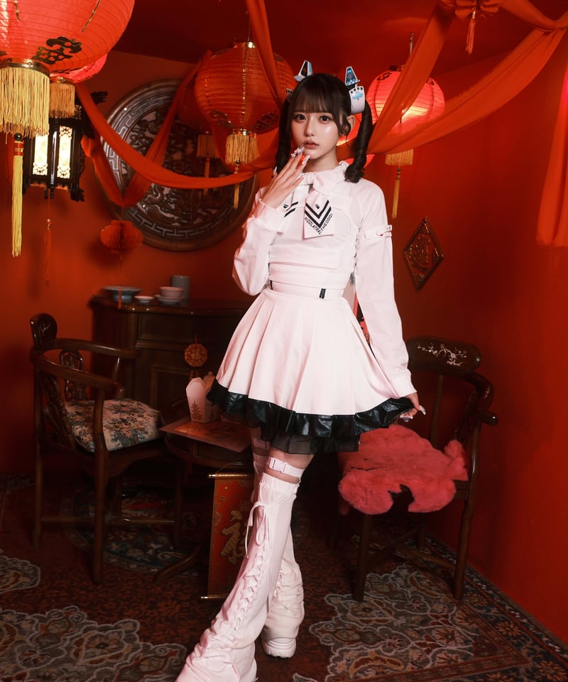 胸空きミニ丈ジャージ》WHITE | HIDOLATRAL THEODOL