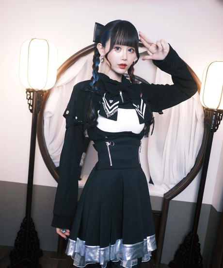《胸空きミニ丈ジャージ》BLACK
