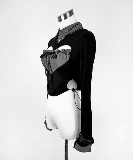 《ハート胸空きニット》BLACK