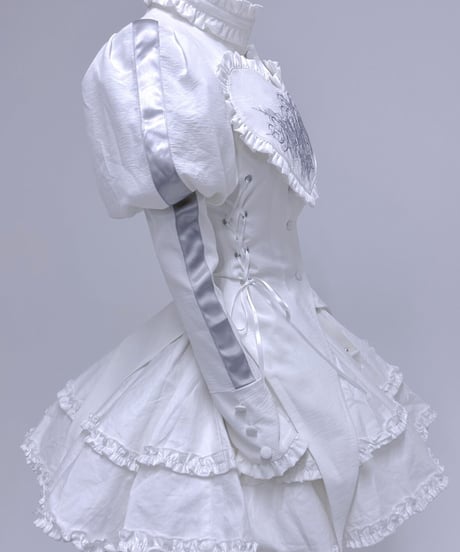 《メタルドールブラウス》WHITE