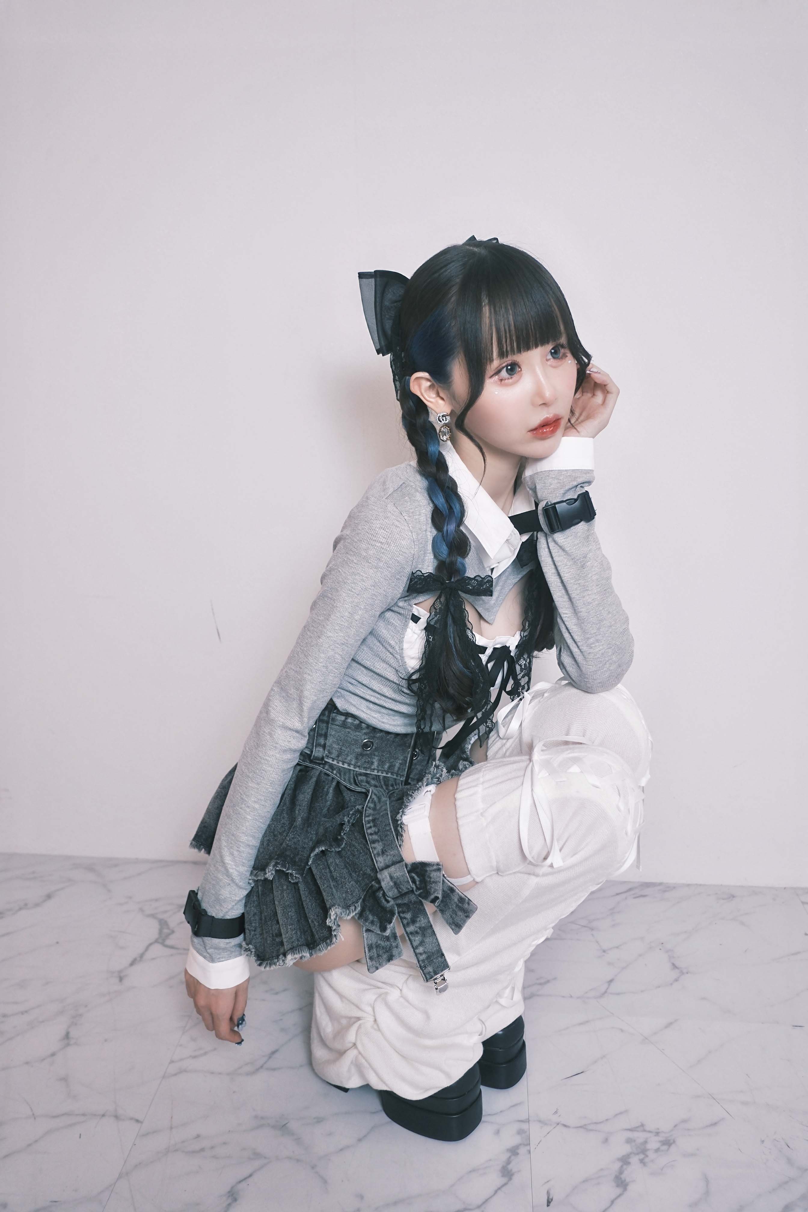 HIDOLATRAL THEODOL イドラタールテオドール ハート胸空きニット ハート胸空きニット》GRAY | HIDOLATRAL THEODOL