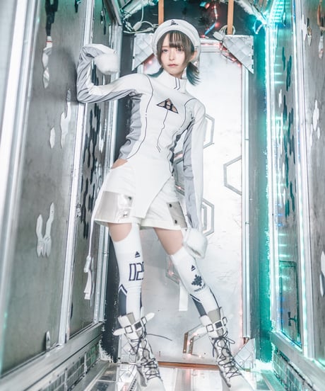 《胸開きサイバーニット》WHITE