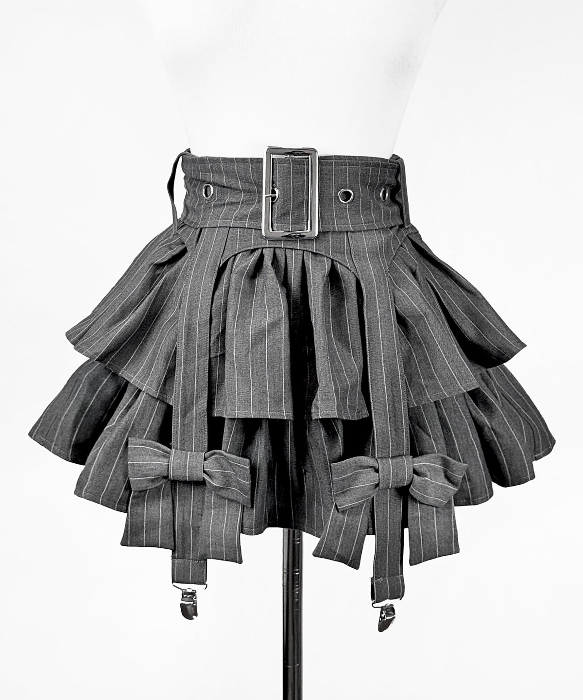 イドラタールテオドール リボンガーターデニムスカート グレー リボンガーターデニムスカート》GRAY | HIDOLATRAL THEODOL