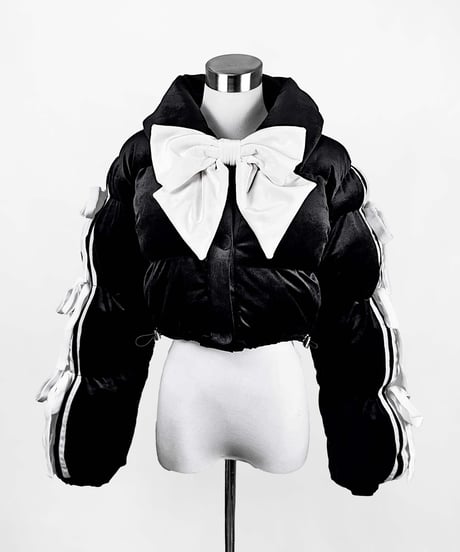 HIDOLATRAL THEODOL オオカミファーコート WHITE 高嶺ヒナ - メルカリ