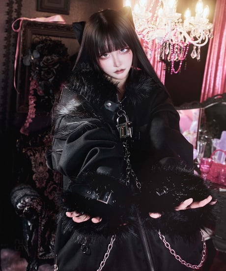 《オオカミファーコート》BLACK