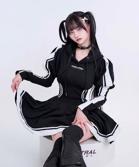《ジャージロリィタパーカーOP》BLACK