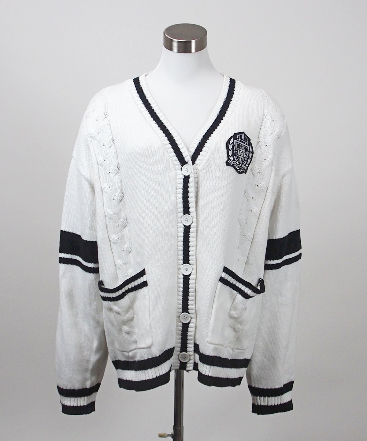 テオドール学園セーター》WHITE | HIDOLATRAL THEODOL テオドール学園セーター》WHITE | HIDOLATRAL THEODOL