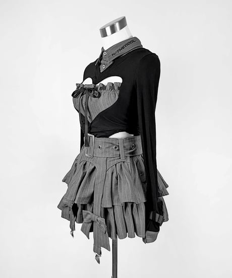 《ハート胸空きニット》BLACK