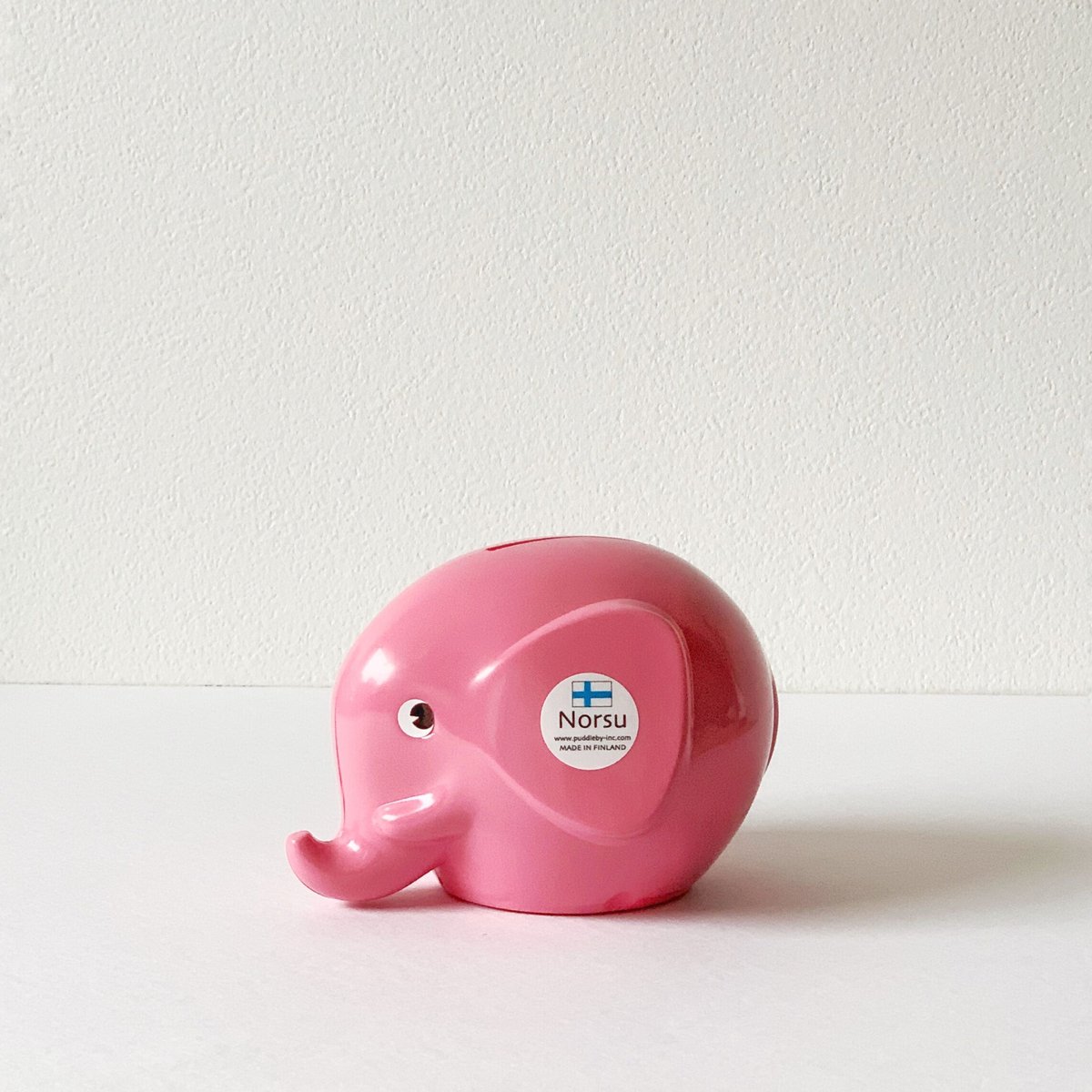 ゾウ 象 貯金箱 奥山泉 ゾウ 象 貯金箱 奥山泉 ゾウ 象 貯金箱 奥山泉 フィンランド発の貯金