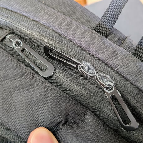 お客さんからあげると言われたけど、バッグは肩紐が切れるまで使い続ける僕はあと3年くらいはバッグがいらないので断って売ることにしたバッグ（お客さんに許可取得済み）