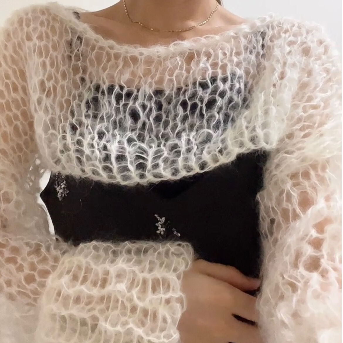 Short length mohair knit (White)ショート丈モヘアニット Short length mohair knit (White)ショート丈モヘアニット