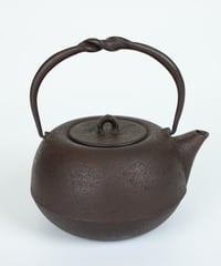 砂鉄小瓶・大　肌 0.7リットル（茶こし付）