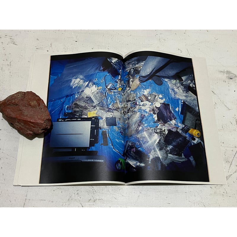 View from ceiling -Daisuke Yokota 横田大輔 | Fancys