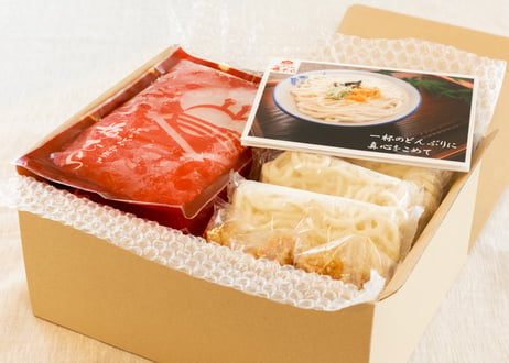 梅むら名物「餅屋のもち入り塩うどんセット」（選べる６～３食入り）