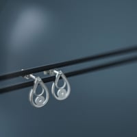 ピアス　しずく