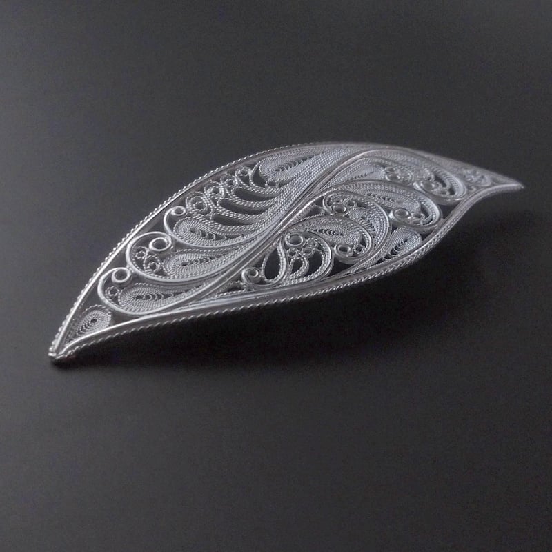 ことほぎ ~ 瑞風 ~ ブローチ | 矢留彫金工房