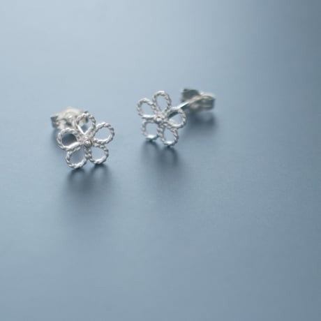 ピアス　いちか