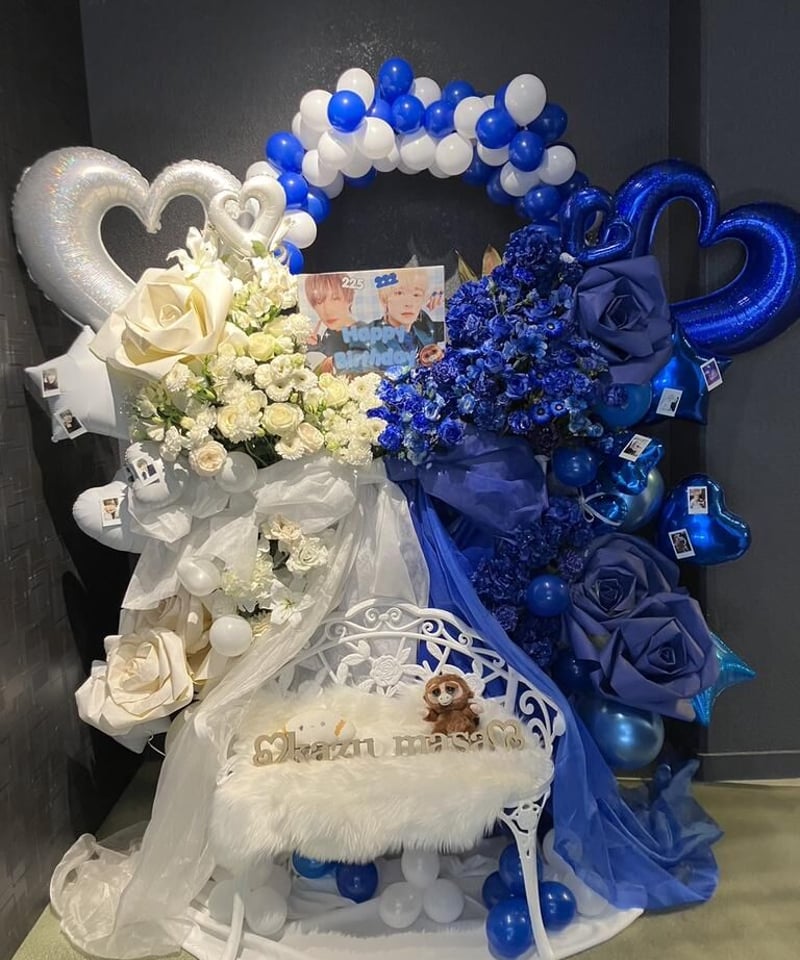 ベンチ付きバルーンアーチの連結スタンド | サカイフラワースタジオ ベンチ付きバルーンアーチの連結スタンド | サカイフラワースタジオ
