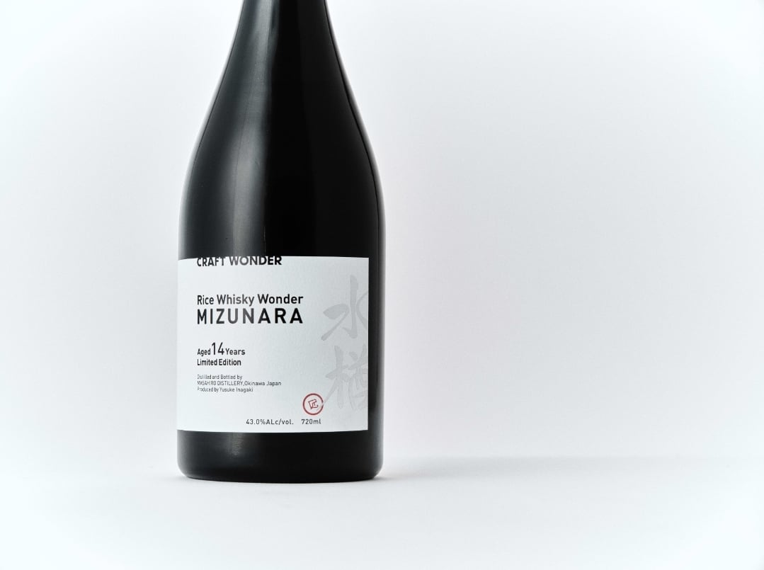 蜂蜜の甘さ広がる黄金色のライスウイスキー「光穂 -mitsuho-」の