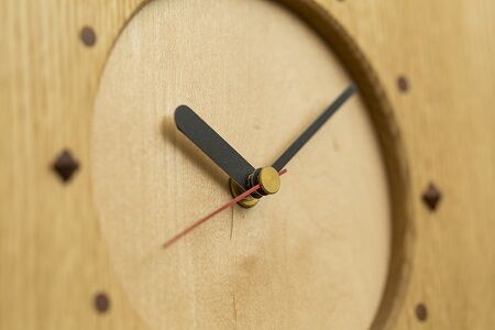 ももんがの木工時計 | 東川ミーツオンラインショップ