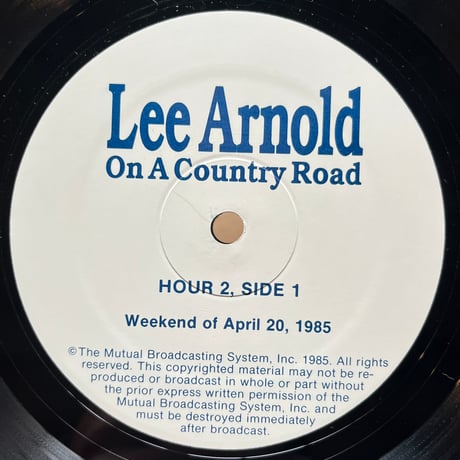Lee Arnold / On A Country Road