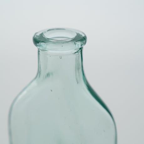 Old glass bottle｜50ml｜D2.4×W4.8×H10.0cm