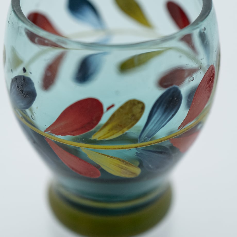 6877e3f43cea4aaf730313b8