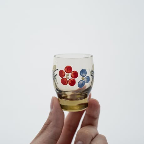 Kumela｜shot glass φ4.4cm｜yellow｜flower｜handpainted