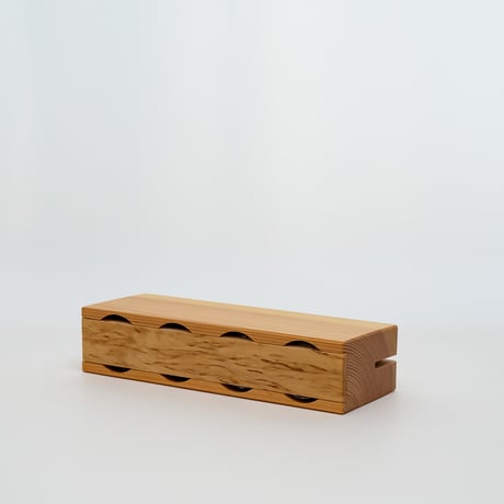 Iittala｜Kuusi｜4 shot glasses and a wooden box