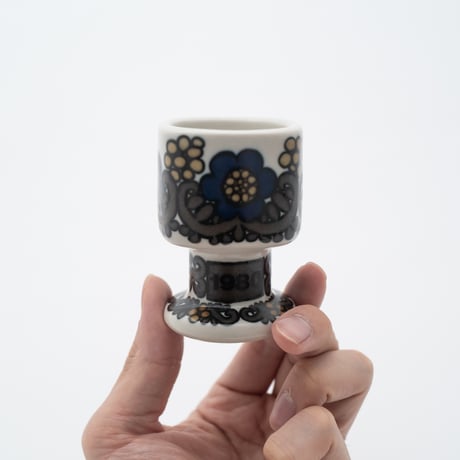 Arabia｜Kalevara｜1980｜egg holder