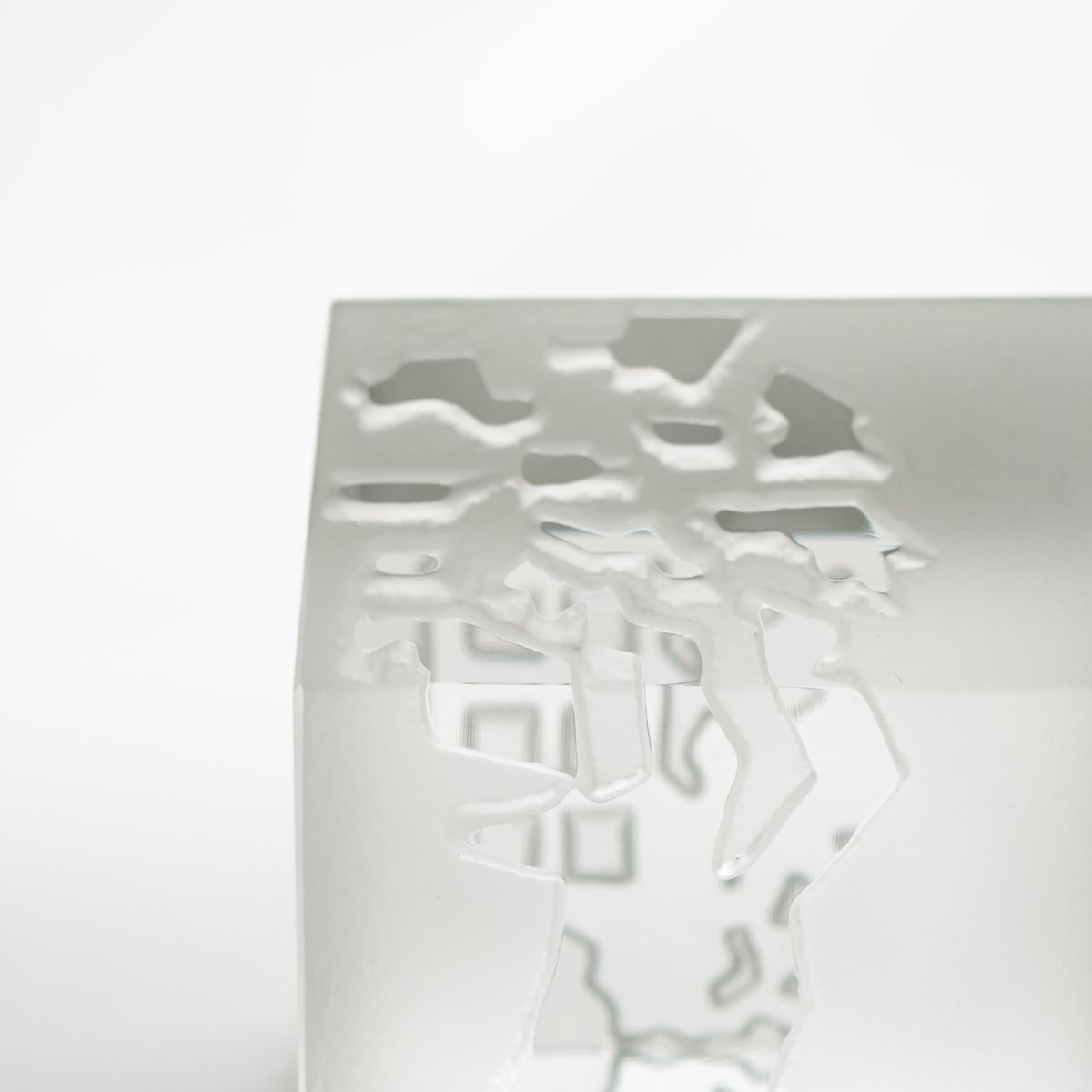 Iittala｜Village｜glass object｜1988｜ Wooden house