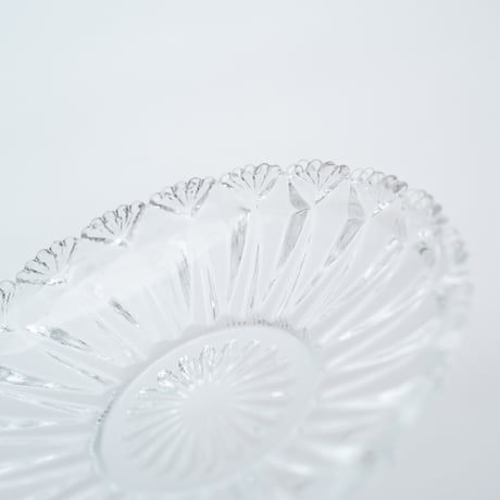 Nuutajarvi｜old glass plate φ14.2cm｜clear