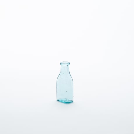 Old glass bottle｜20ml｜｜D2.2×W3.5×H8.0cm