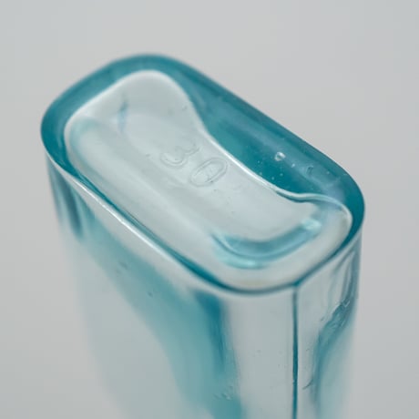 Old glass bottle｜30ml｜｜D2.2×W4.0×H8.9cm