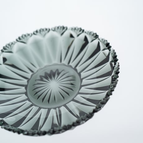 Nuutajarvi｜old glass plate φ14.2cm｜grey