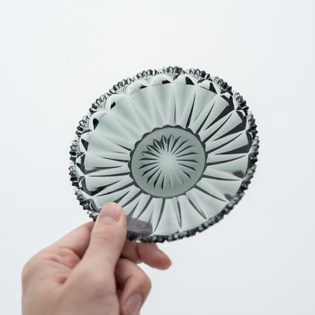 Nuutajarvi｜old glass plate φ14.2cm｜grey