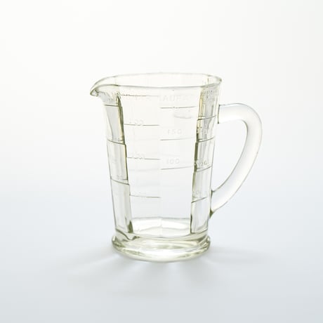 Riihimaki｜measuring glass pitcher