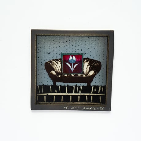 Arabia｜Helja｜wall plate｜tulip painging and sofa