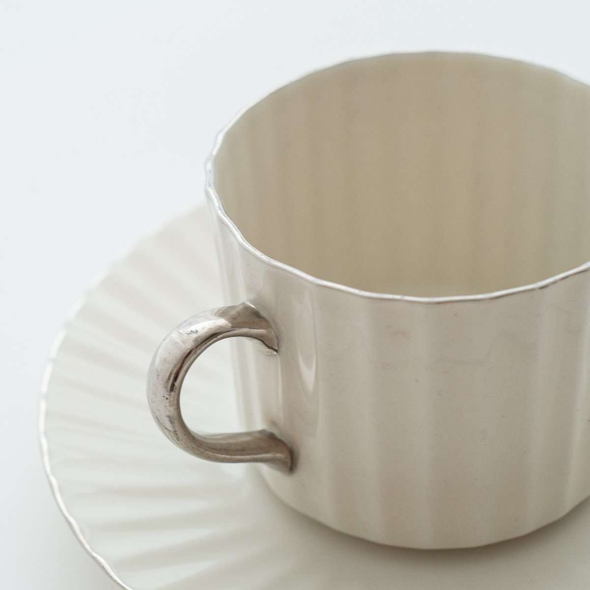 サウジアラビア アルウラ ALULA ファルコンカップ 記念品 ①開封済み Arabia｜Hopeakorva｜cup φ7cm｜silver | lumikka shop