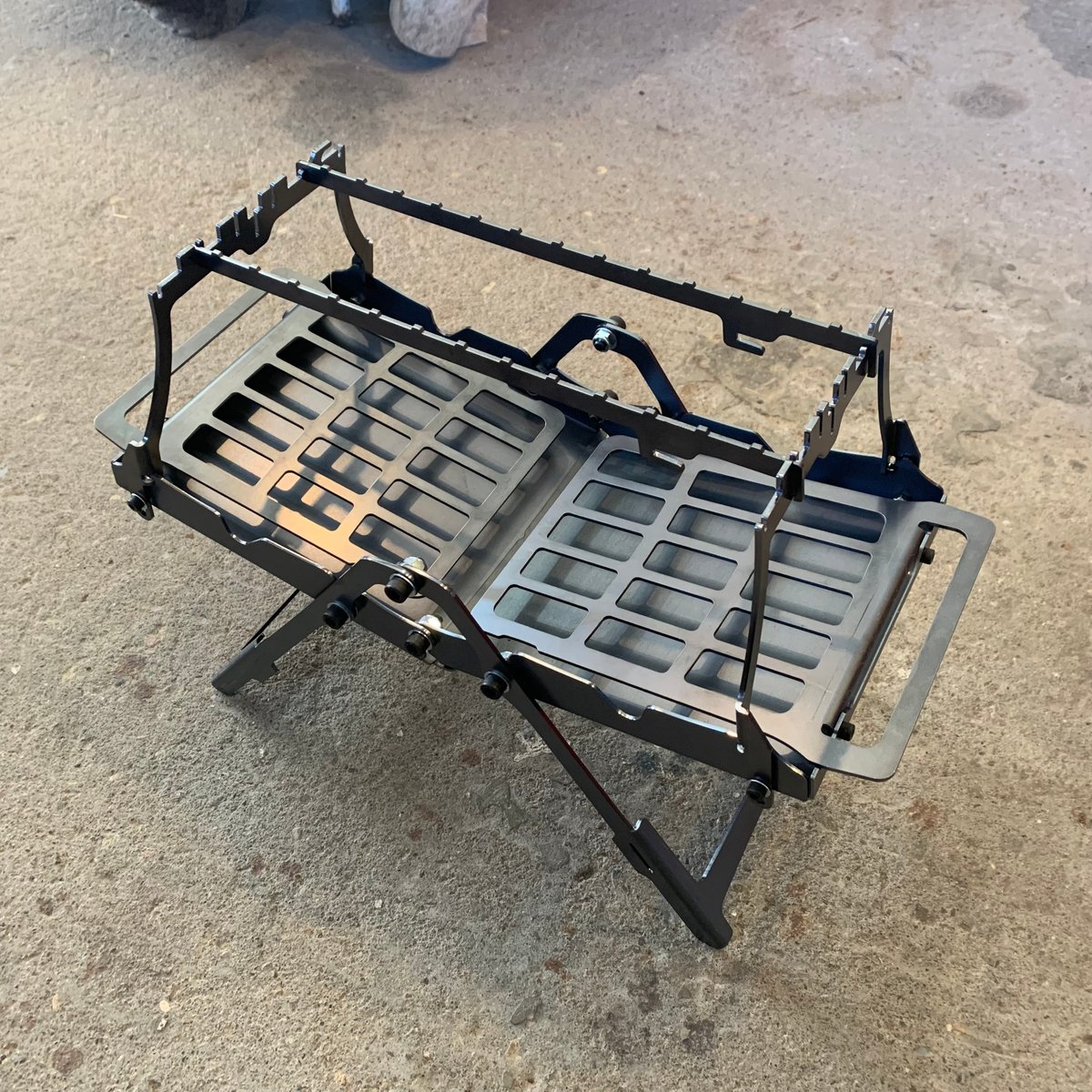 MOOSE ROOM WORKS 焚き火台 hi-raku