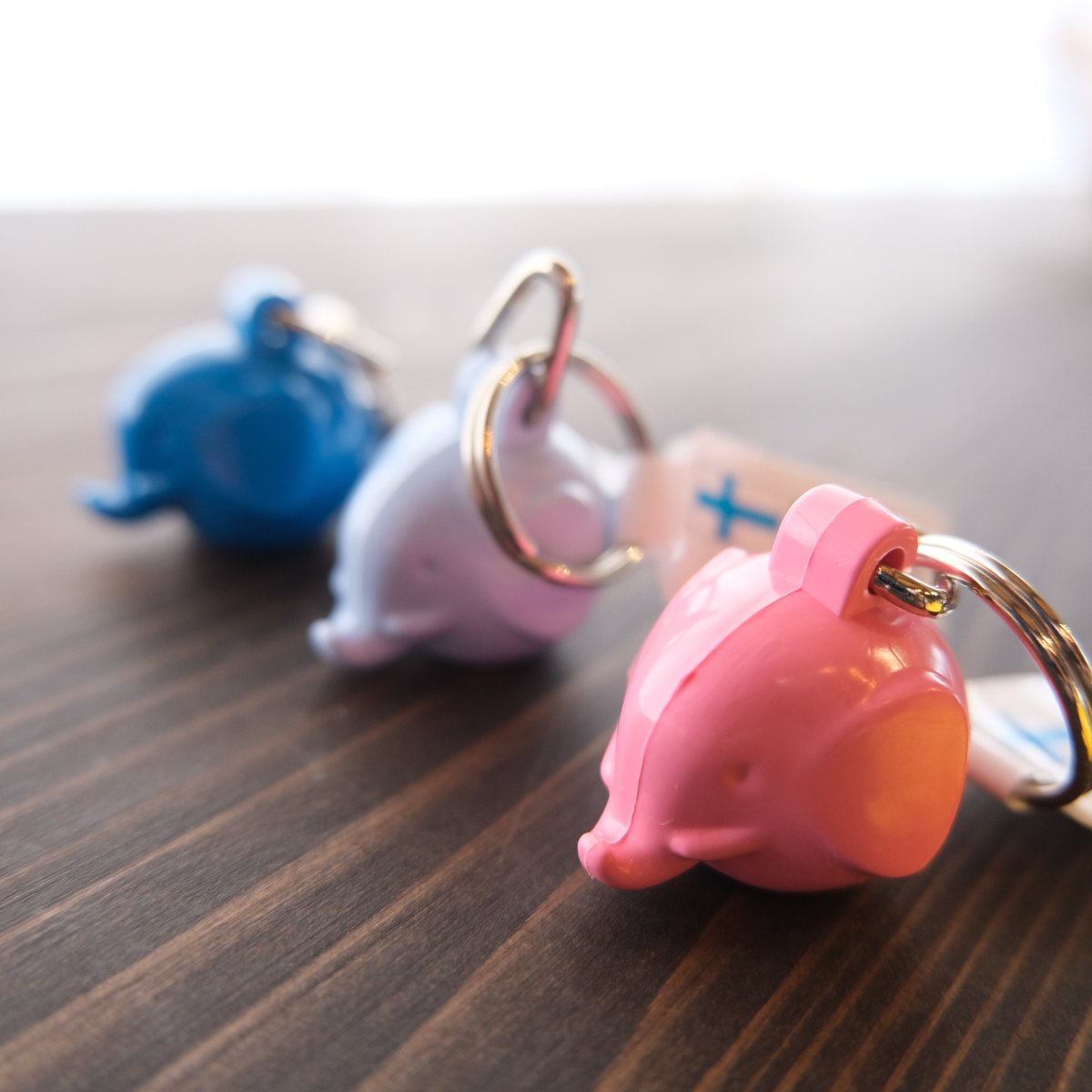 断*a様 オークション!! ディムー象DIMOOのエレファント・のキーホルダー ディムー象DIMOOのエレファント・のキーホルダー - メルカリ