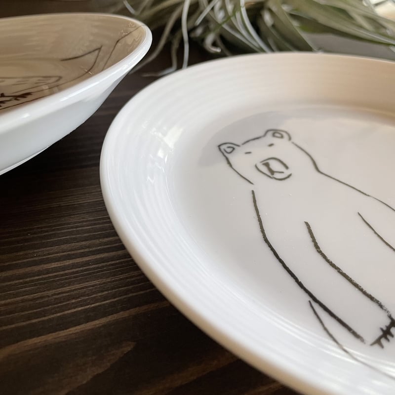 樋口たつの × krone（クローネ） 17cmプレート | リスノ雑貨店