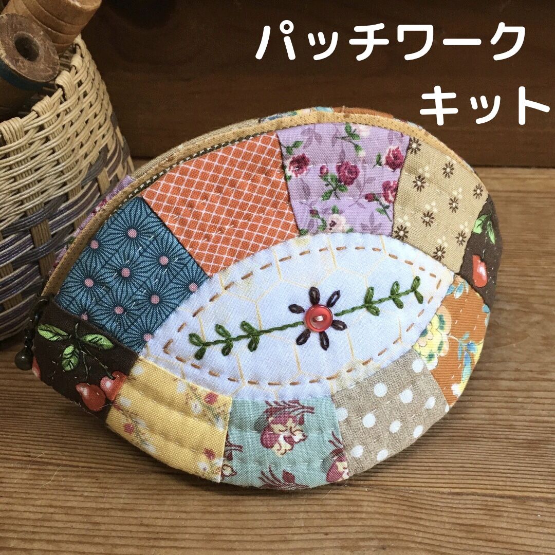 ブチ子と源☺︎。ダブルファスナーポーチ パッチワーク 黒系 おまとめ発送 fit=scale-down,w=1200