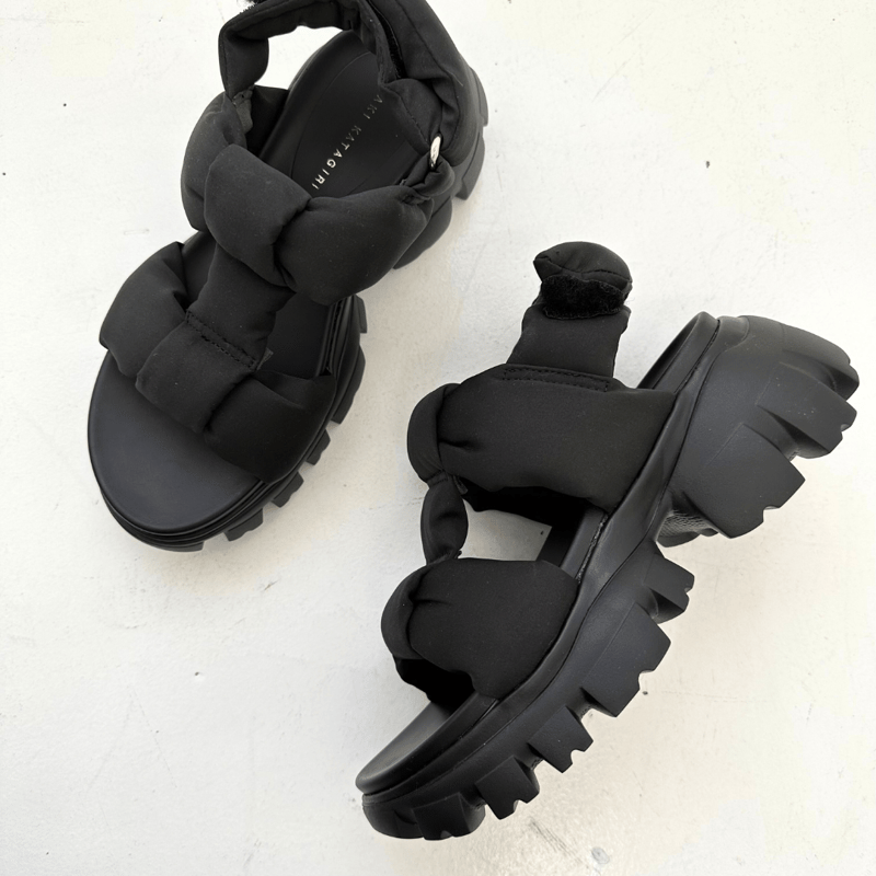 【お値引き可】【良品サンダル】女性用サンダル、CHIAKI KATAGIRIサイズ23，定価13,090円 お値引き可】【良品サンダル】女性用サンダル、CHIAKI KATAGIRIサイズ