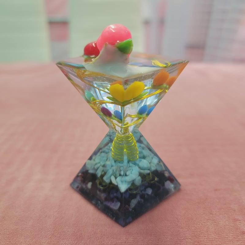 レインボー桃7個入り🍑🍑🍑🍑🍑🍑🍑匠の技が光る開運と癒しの波乗り桃