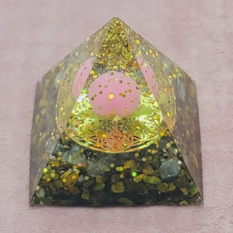 桃1個入り🍑金運金ピカギラギラオルゴナイト