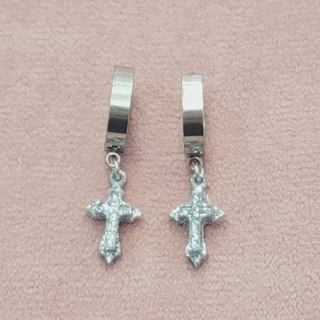 クロス(十字架)✝️ピアスorイヤリングオルゴナイト